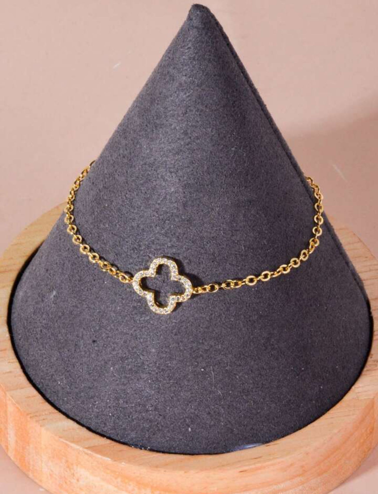 Clover bracelet