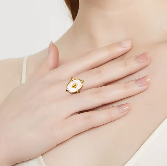 Square Ornamental Ring