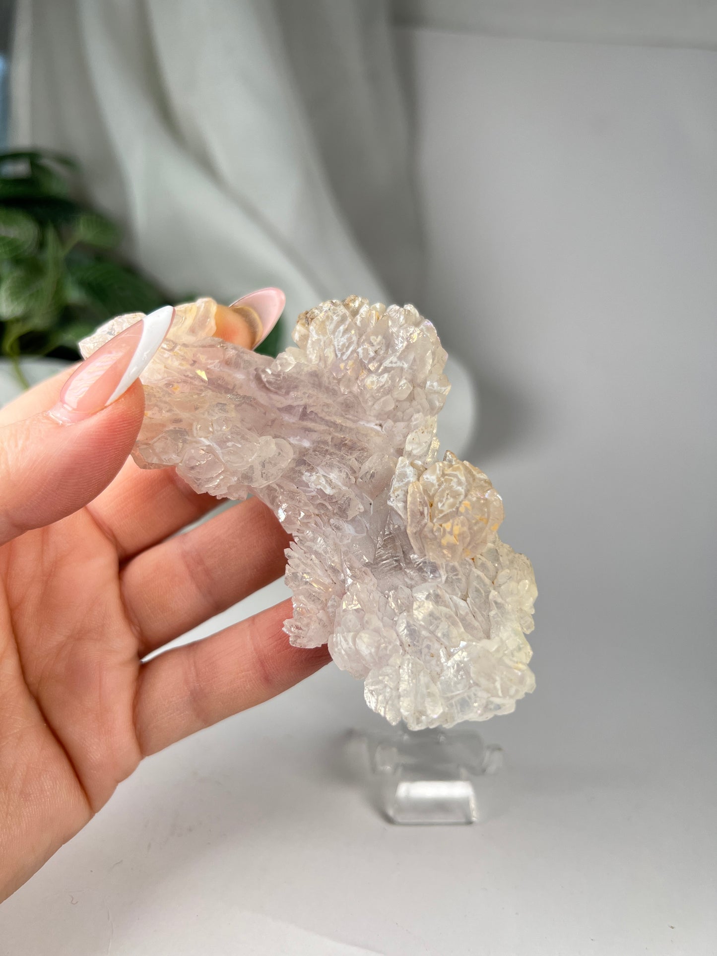 Aura Amethyst Flower