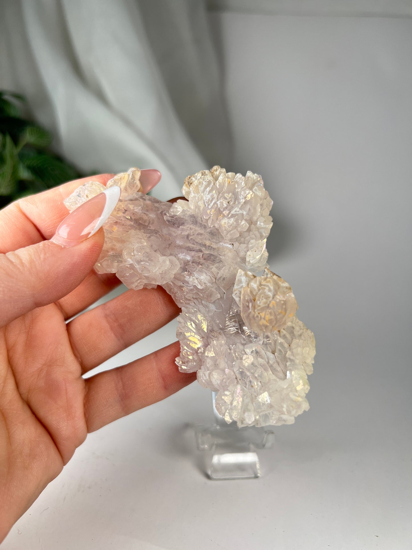 Aura Amethyst Flower