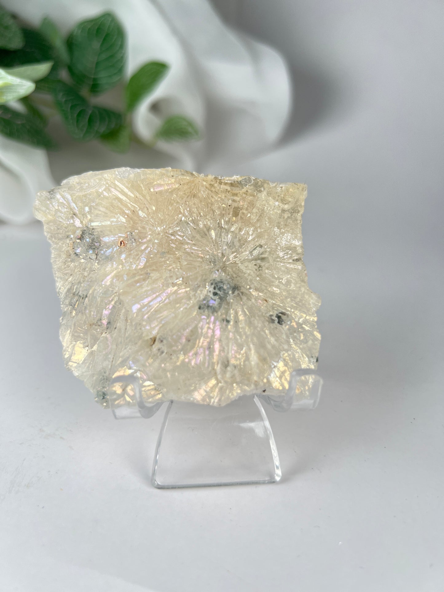 Aura Amethyst Flower