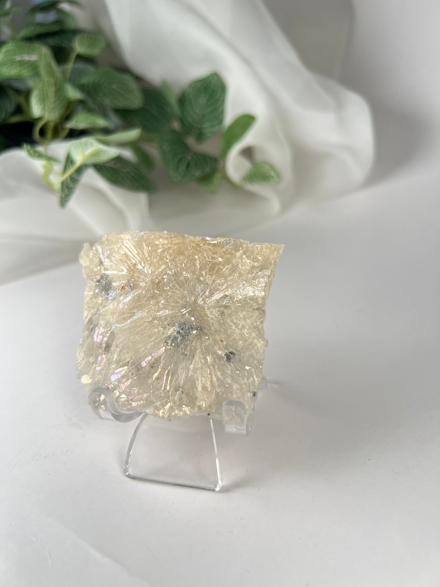 Aura Amethyst Flower