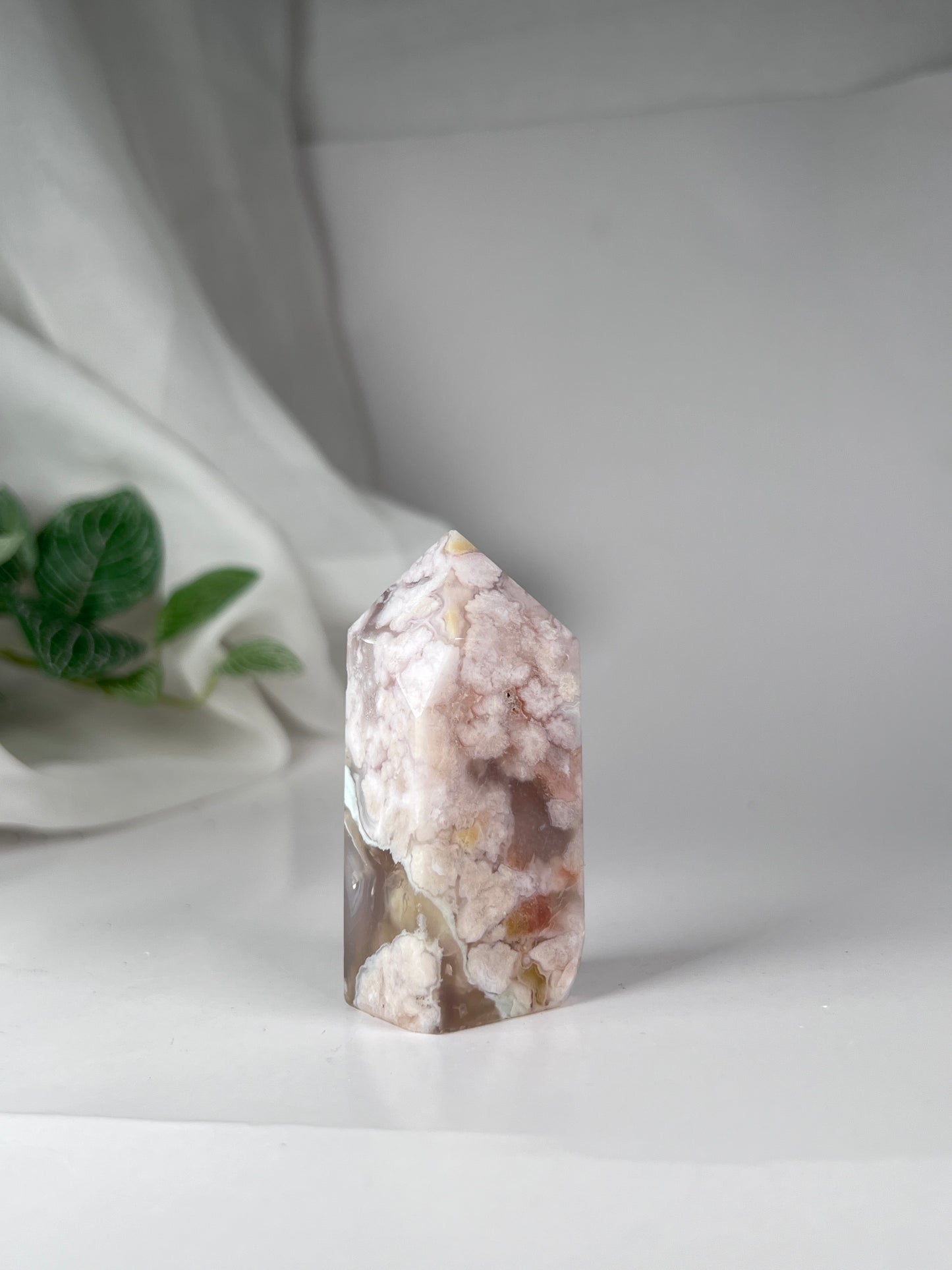 Green Flower agate tower