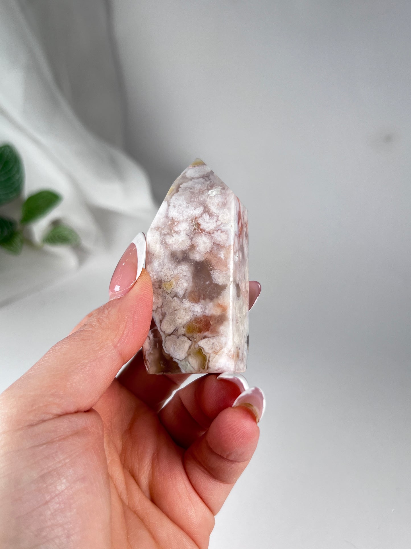 Green Flower agate tower