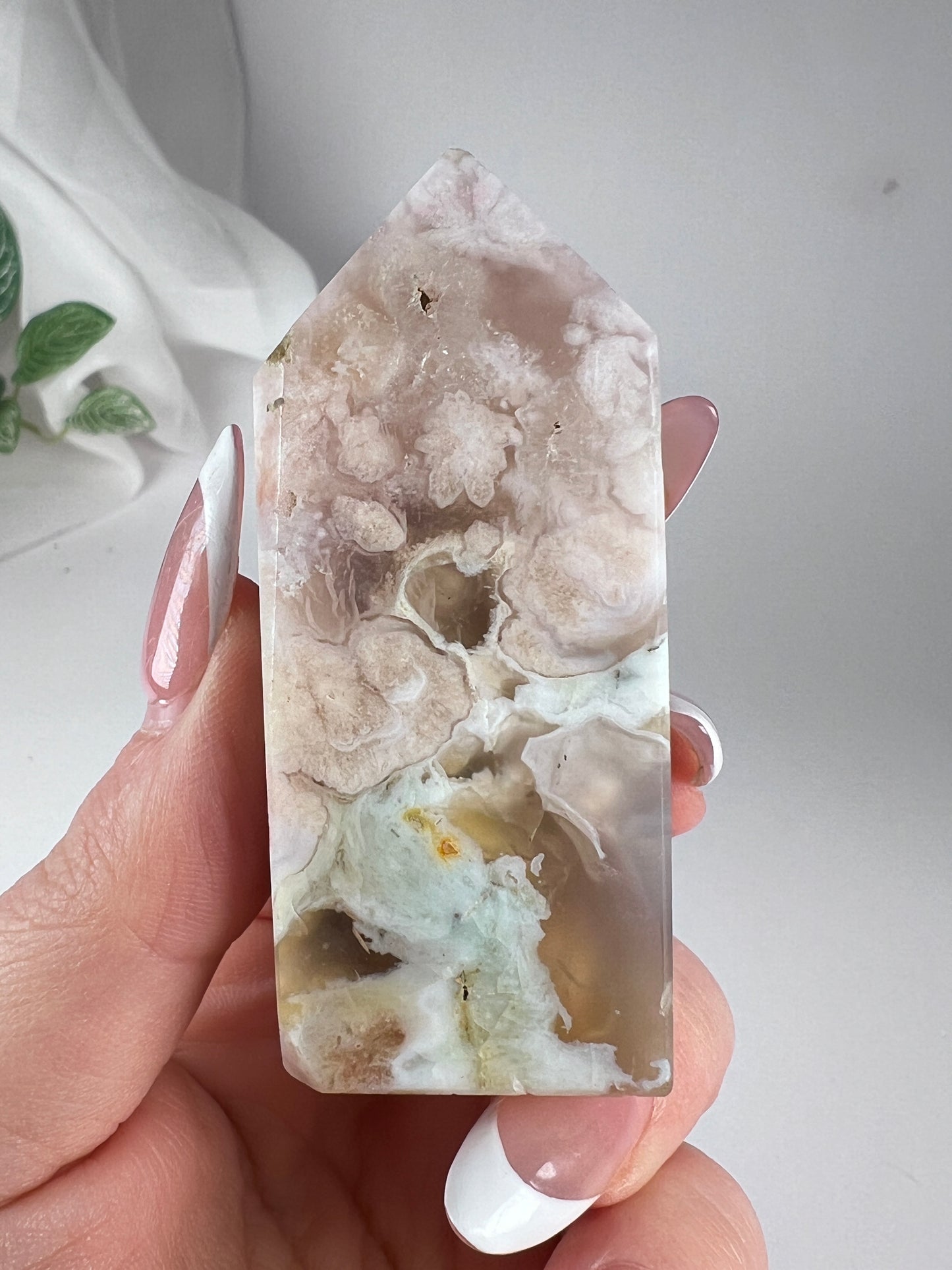 Green Flower agate tower