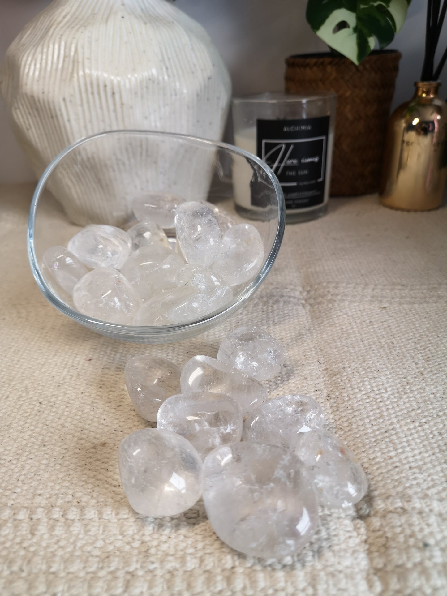 Clear quartz tumble