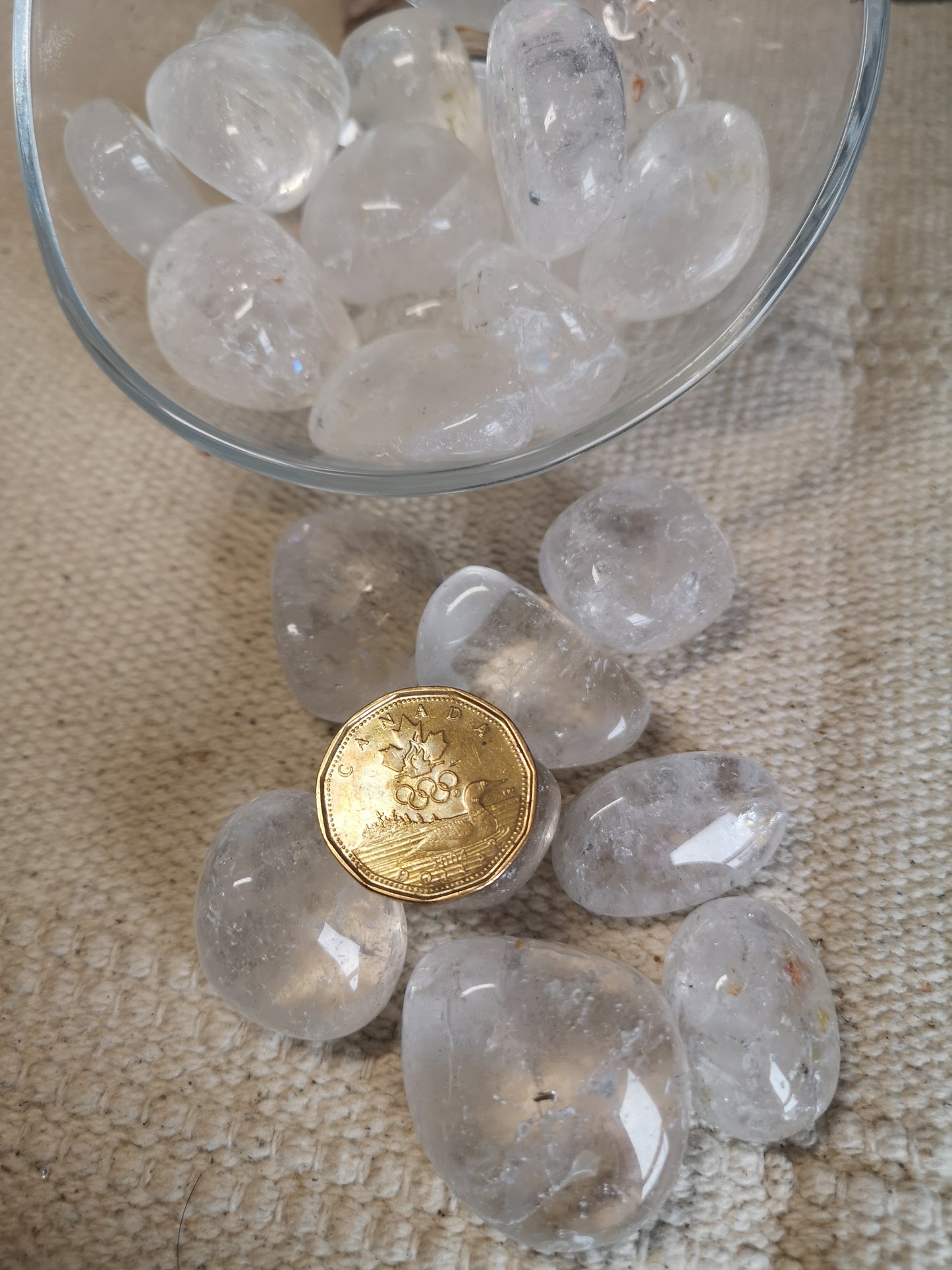 Clear quartz tumble