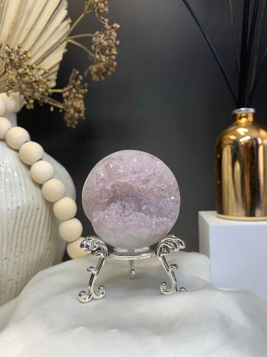 Amethyst agate sphere