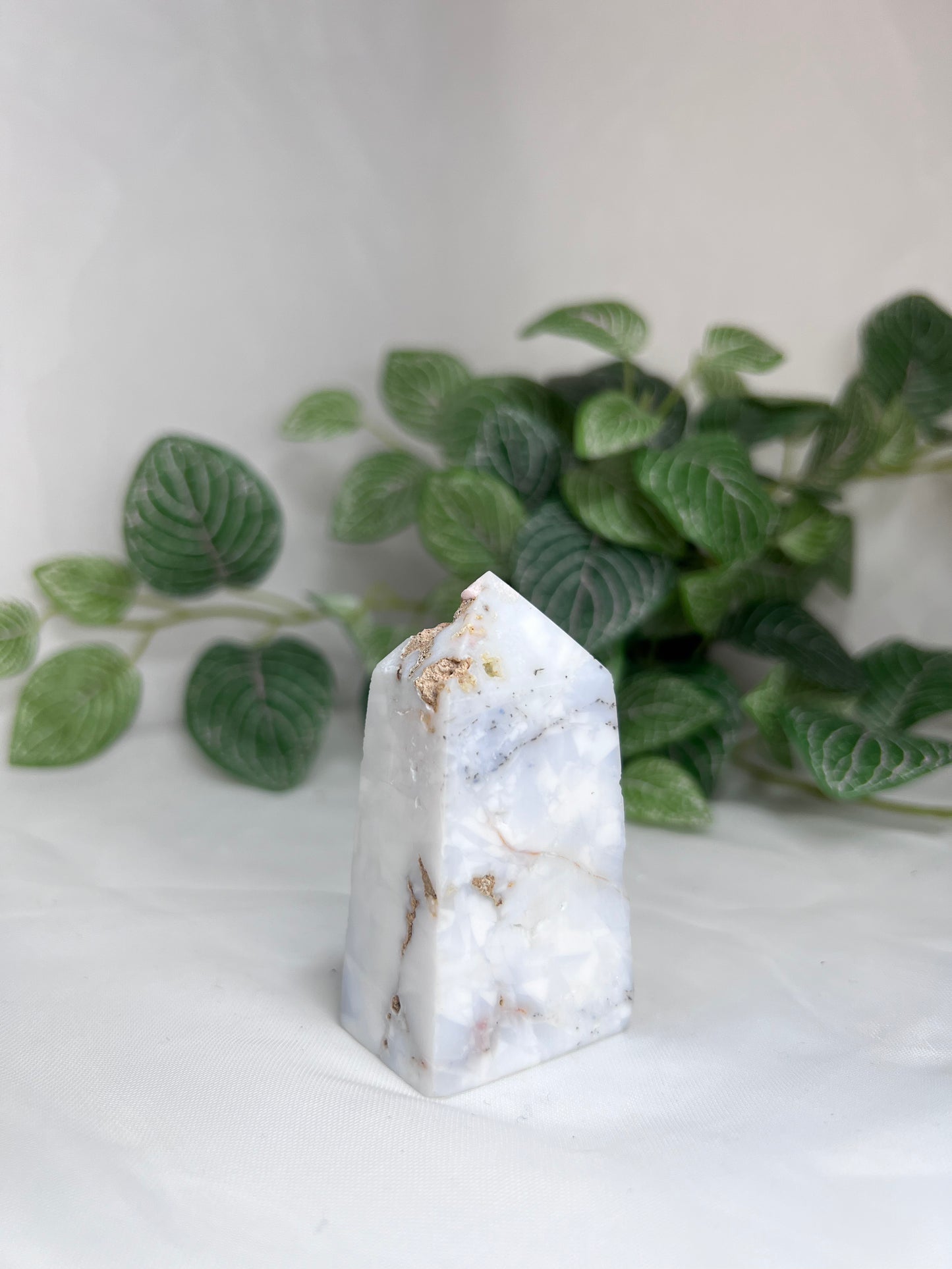 White Dendritic Agate Point