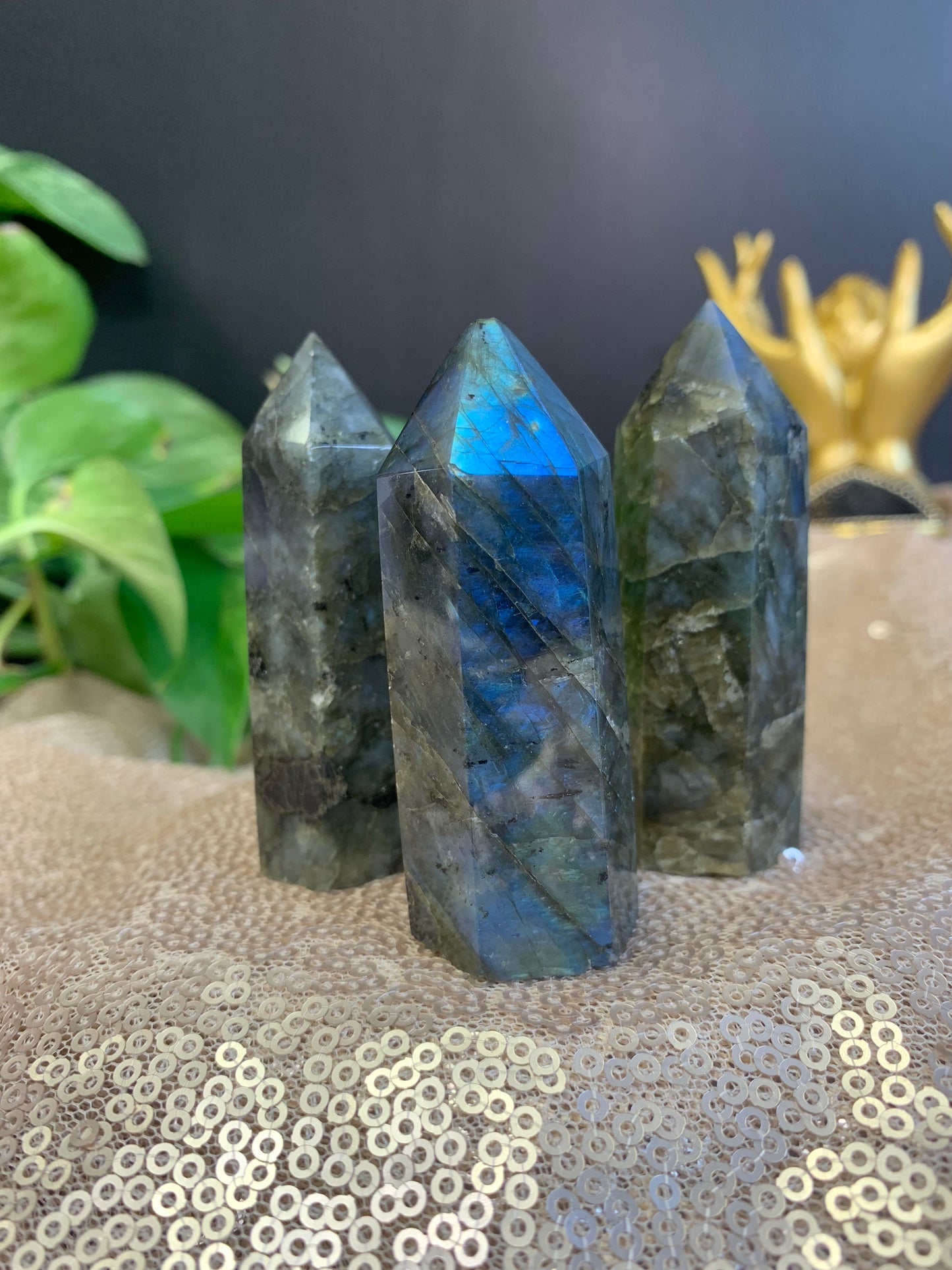 labradorite point