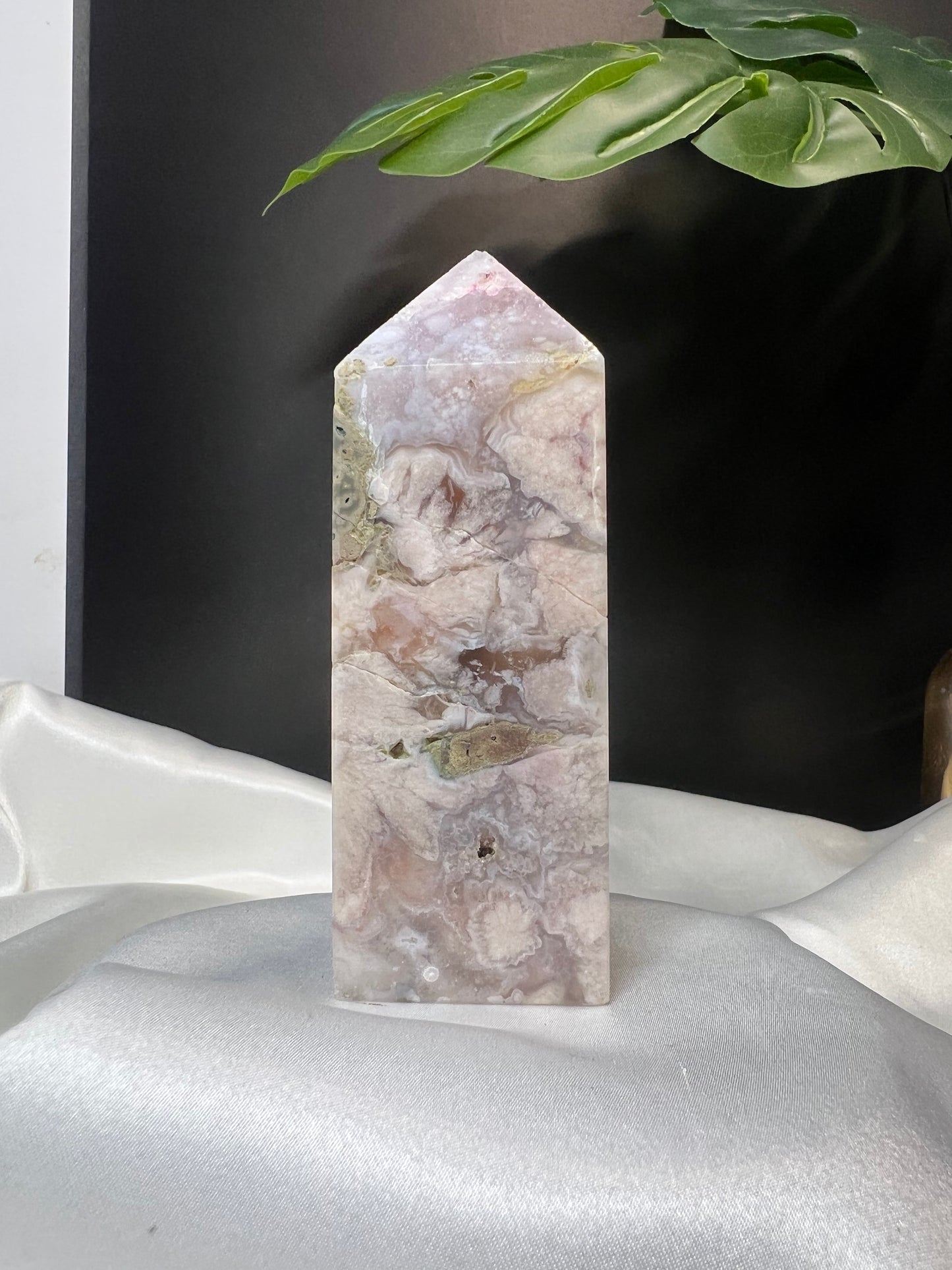 Flower agate tower 4”
