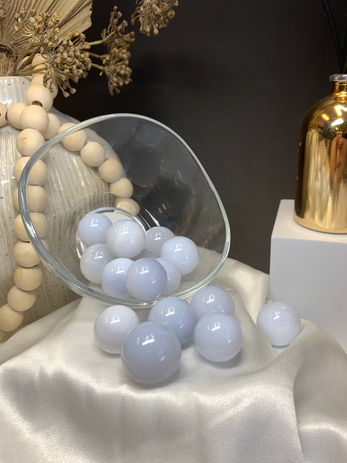 Chalcedony sphere