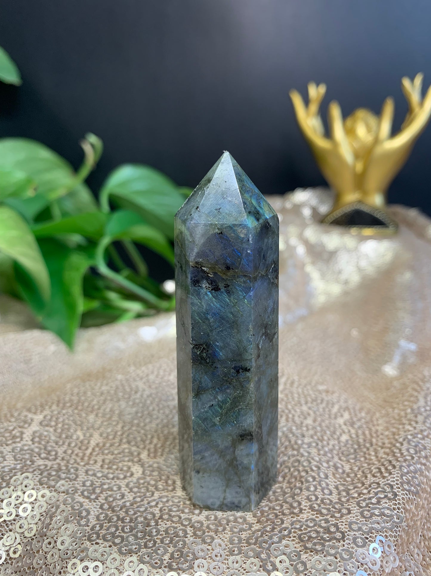 labradorite point