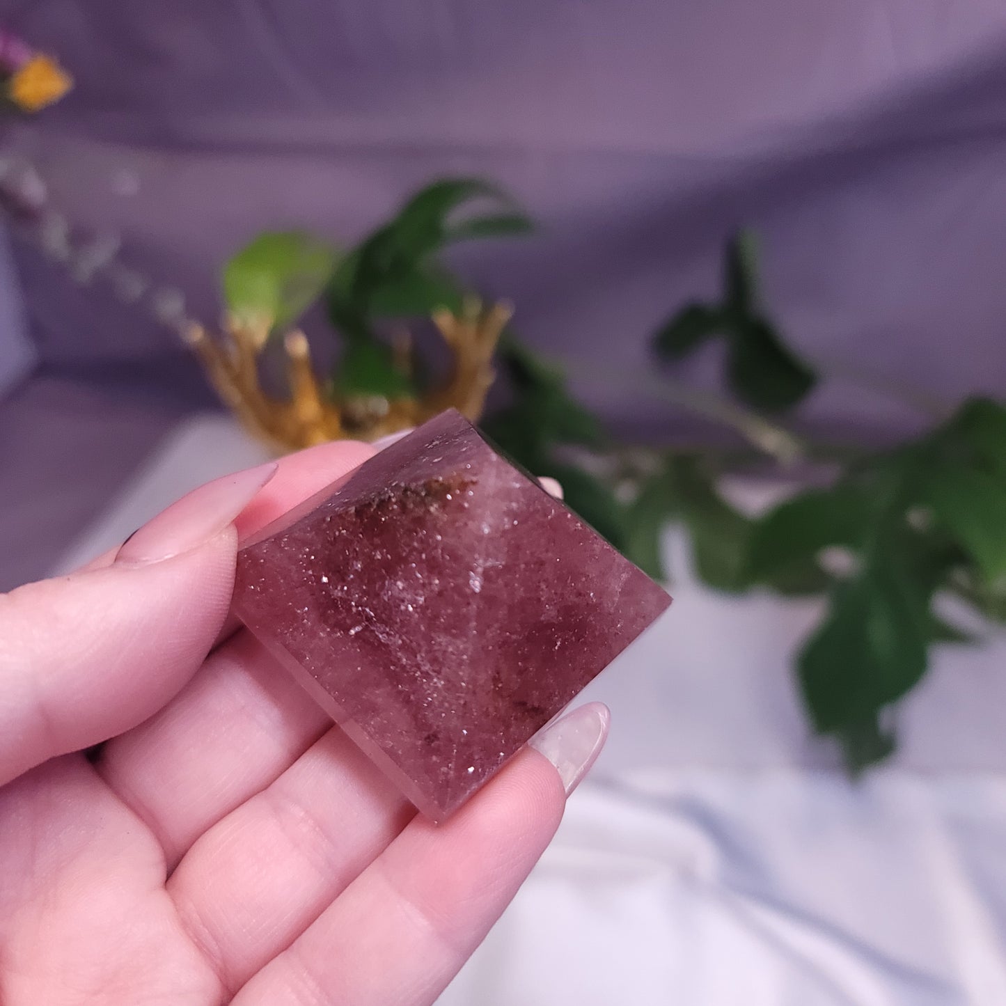 Strawberry quartz pyramid