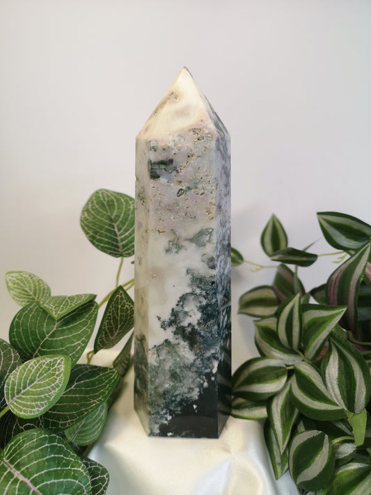 Moss agate tower 7"
