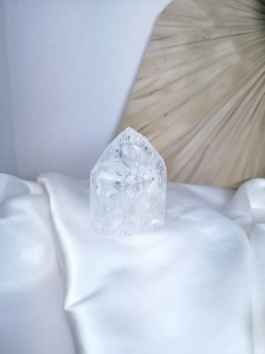 Crackle Quartz Point