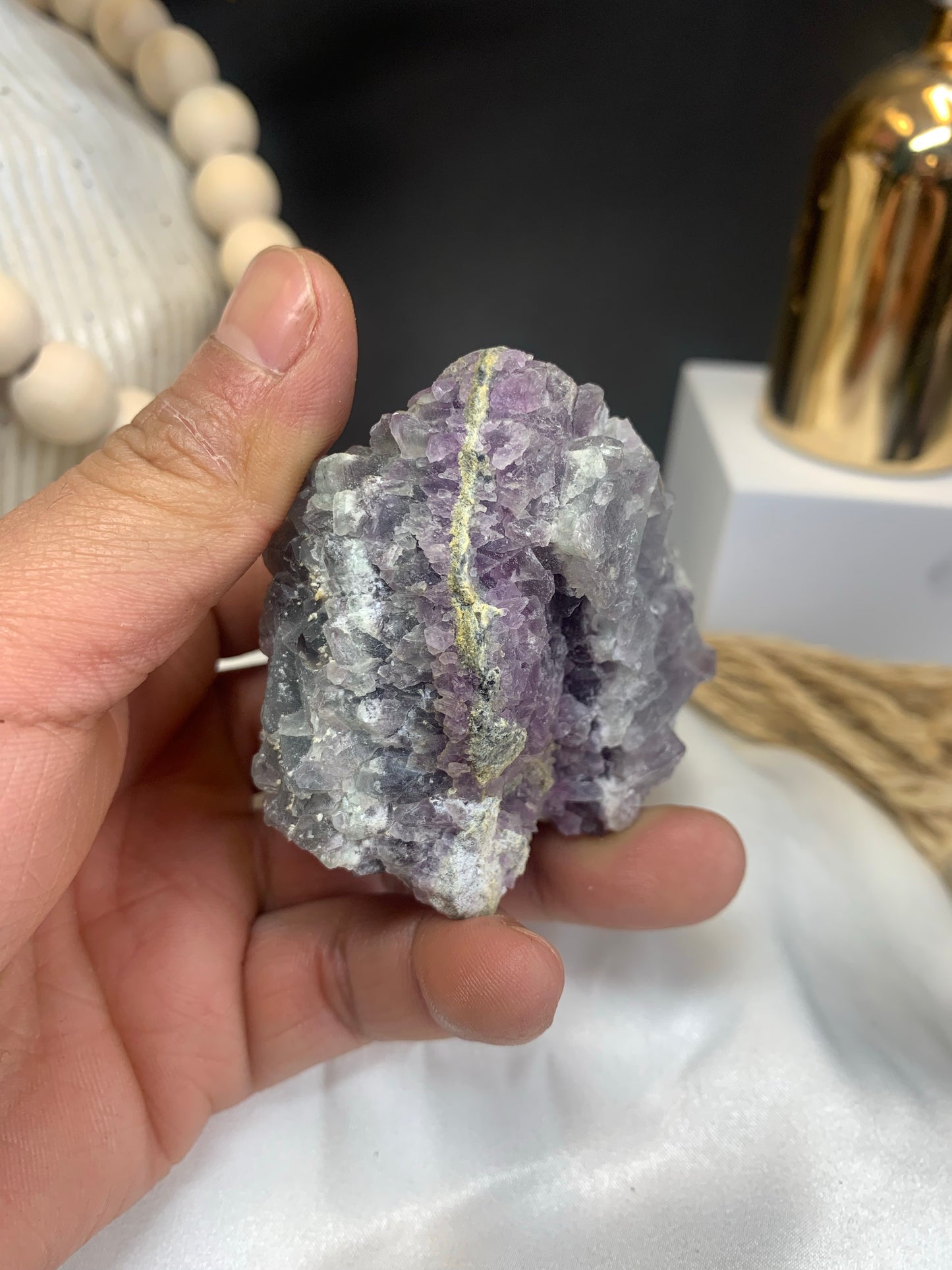 Raw fluorite